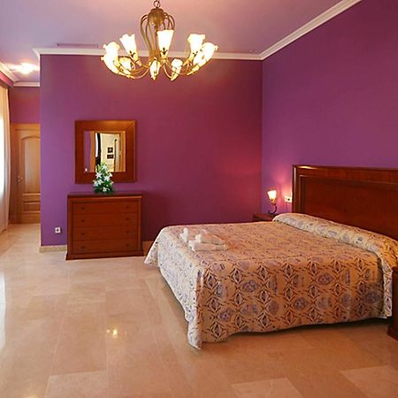 Villa With 4 Bedrooms In Las Lagunas De Mijas, With Wonderful Mountain Exteriér fotografie